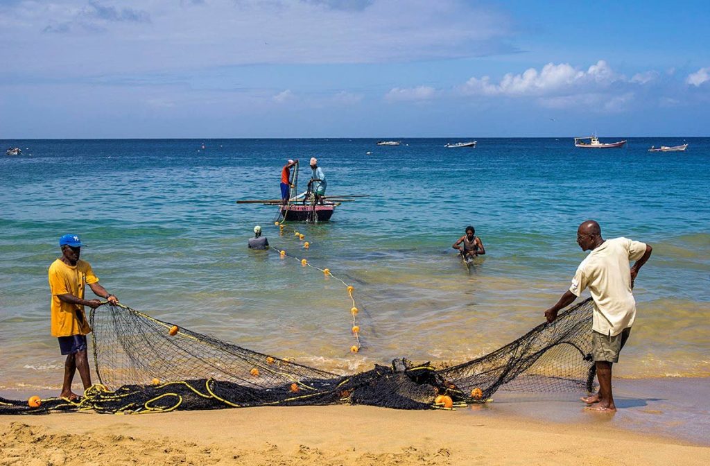 Fishermen get their nets ready. File photo.