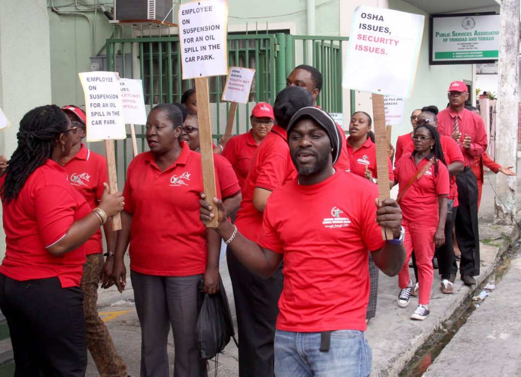 BIGWU members protest in front of the PSA Offices, Port of Spain.

PHOTO:ANGELO M. MARCELLE