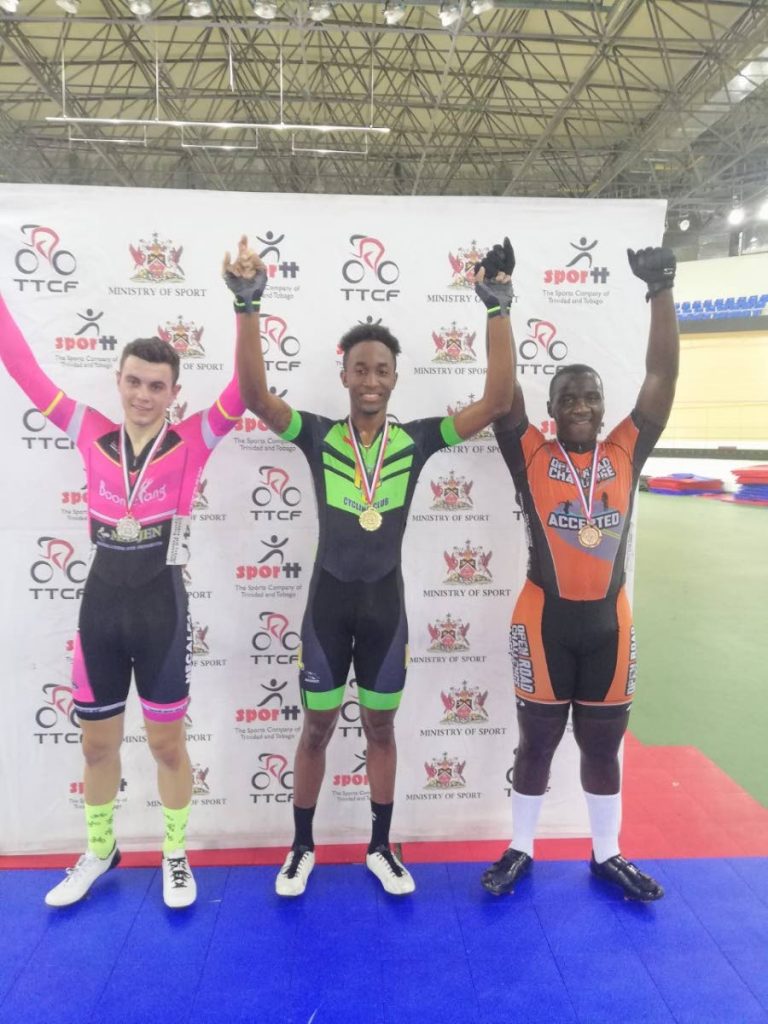 Jabari Whiteman, centre, was one of the top cyclists at the 2018 Juniors and Juveniles National Track Cycling Championships.