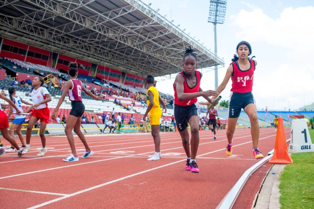 Relay action at the 2017 Atlantic Primary Schools Track and Field Championships.