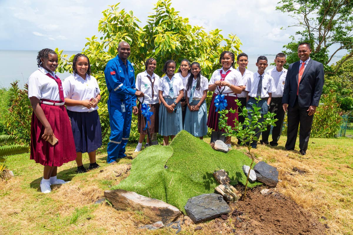 Atlantic CEO, Point’s top students plant tree for the future