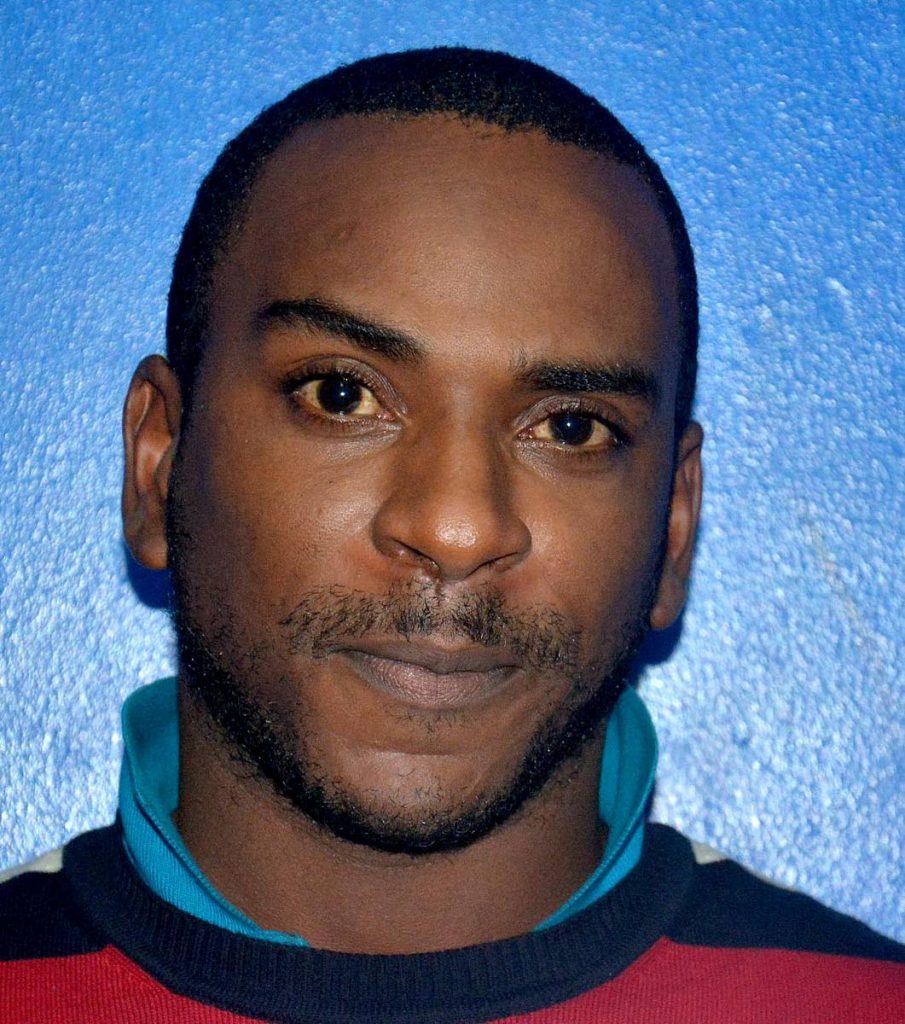 Avalon Callender from Diego Martin appeared before a San Fernando magistrate charged with wouding with intent  and kidnapping a 19 year old Venezuelan woman.


Image courtesy  TTPS 
