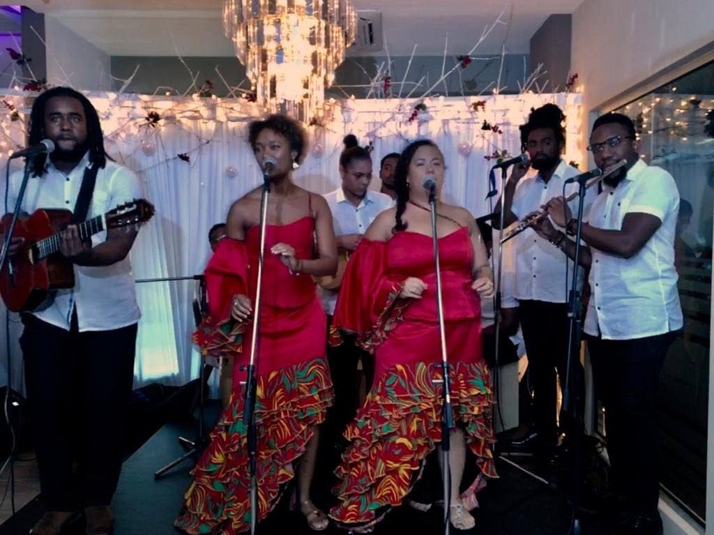 Voces de Promesa gave a performance that had the whole restaurant singing, dancing and rocking.