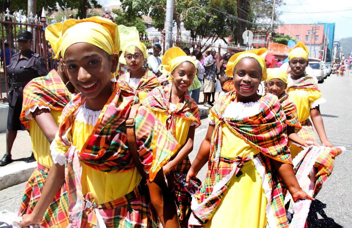 Students bring back ole-time Carnival