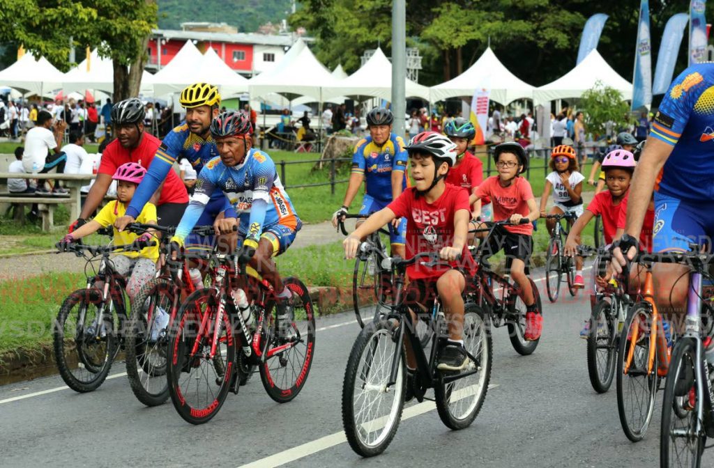 Cyclists take part in Arrive Alive's World Day of Remembrance of Road Traffic Victims at Queen's Park Savannah, Port of Spain on November 16.  - SUREASH CHOLAI