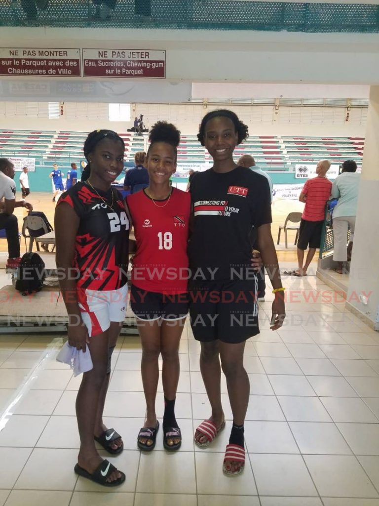 TT U20 women volleyballers (from left) Desiree Donald,Shanice Cottoy and Kiune Fletcher. - Sherdon Pierre