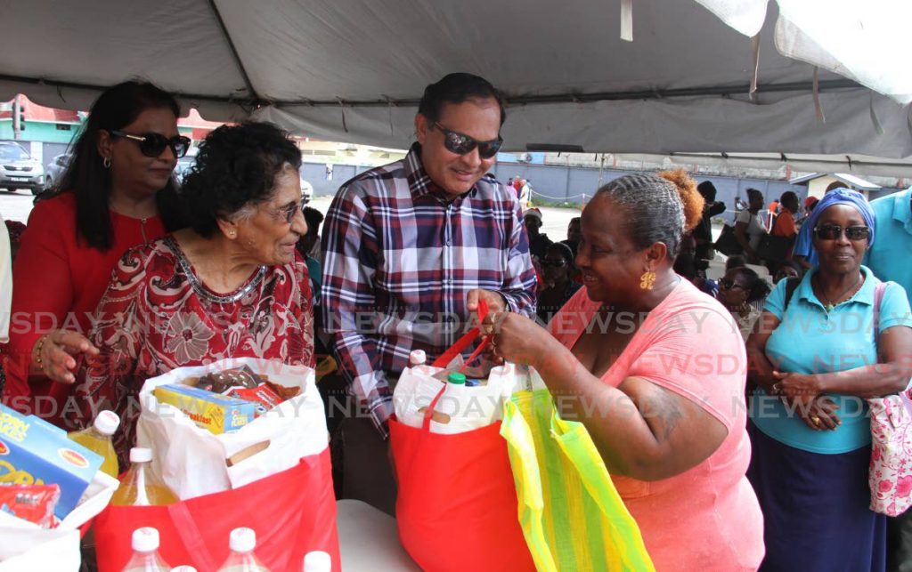 Salvation Army distributes over 500 hampers
