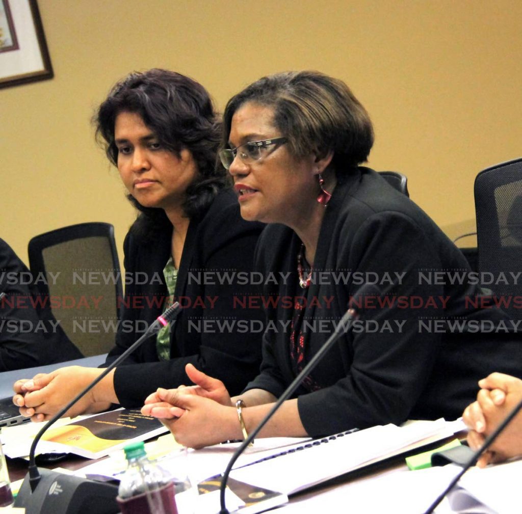 Auditor General Lorelly Pujadas makes a point during a PAC meeting in 2016. At a virtual meeting on Wednesday she revealed that her department is reviewing Govt’s acquisition of boats and ferries from Australia. FILE PHOTO - CHOLAI