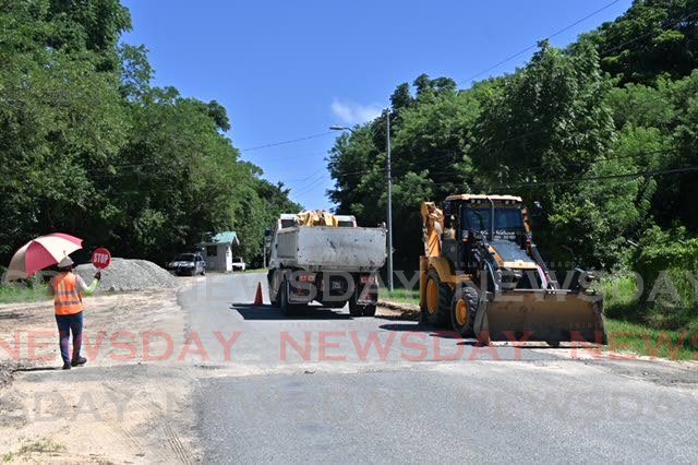 Work ongoing in the Signal Hill Sewer Link project. - Leeandro Noray