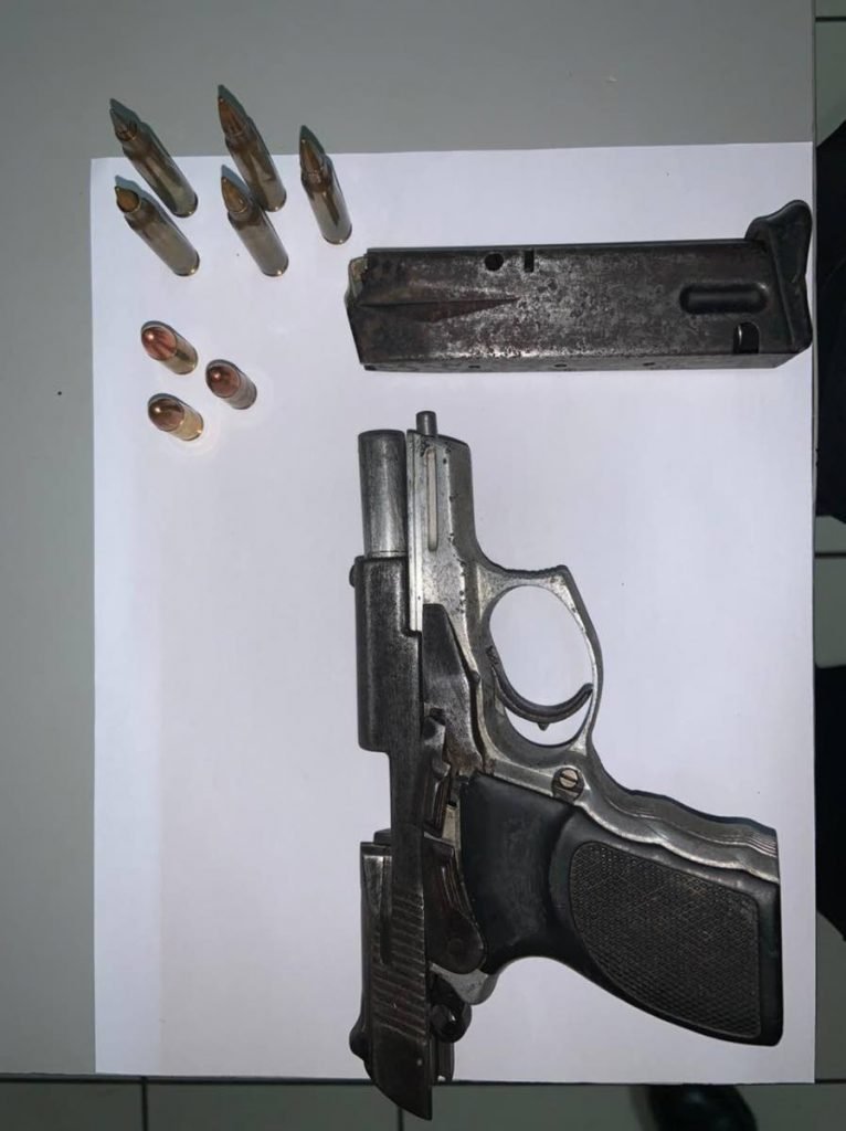 A pistol with three rounds of 9 mm ammunition and four rounds of 5.56 amminition were found in St John's Road, Tunapuna, on Wednesday afternoon. 

PHOTO COURTESY TTPS - TTPS