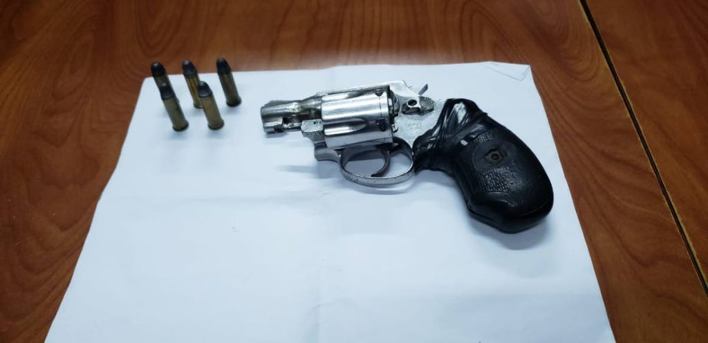 A .38 revolver and five rounds of ammunition were seized in an abandoned car in Chinapoo Road, Morvant, early on Monday morning. 

PHOTO COURTESY TTPS