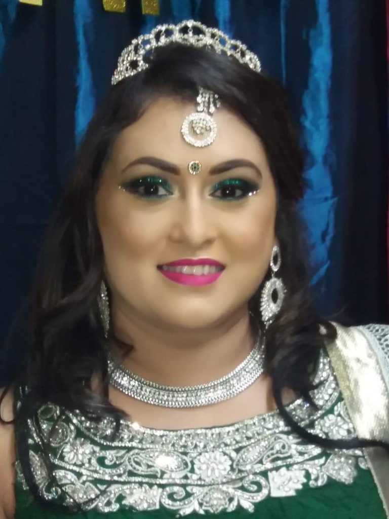 Navita Mahato is winner of the  Chutneymusic.com Rani (Queen) competition. - 