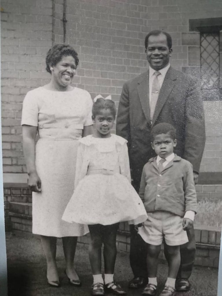 Hannah Demming in  England with husband Oliver Demming, daughter Rena and son Ross. Photo source: Richard Demming (son)