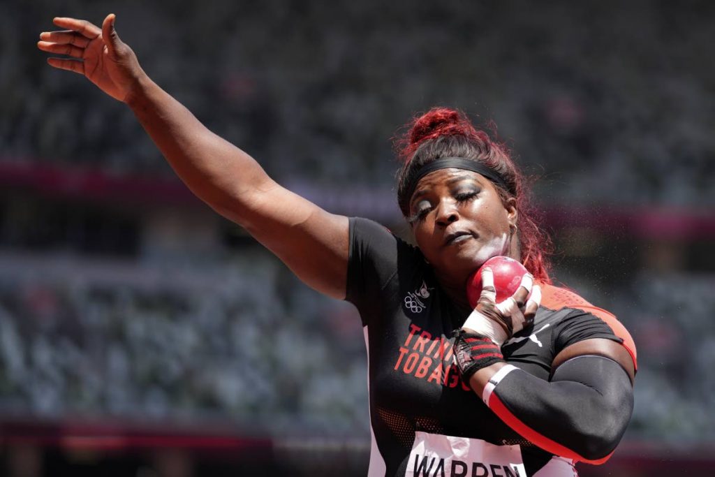 Portious Warren competes in the final of the women's shot put at the 2020 Summer Olympics, on August 1, in Tokyo. (AP PHOTO) - 
