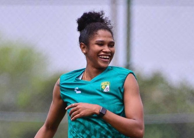 Trinidad and Tobago's Victoria Swift excited for debut with Mexican club -  Trinidad and Tobago Newsday