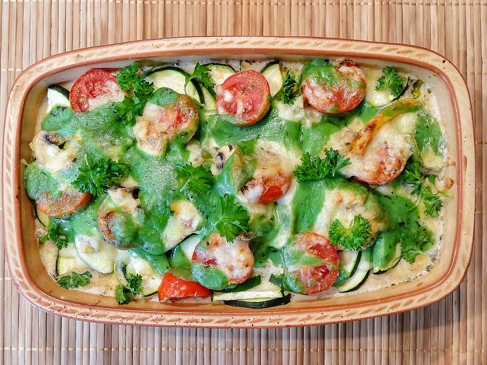 Zucchini and tomato casserole - 