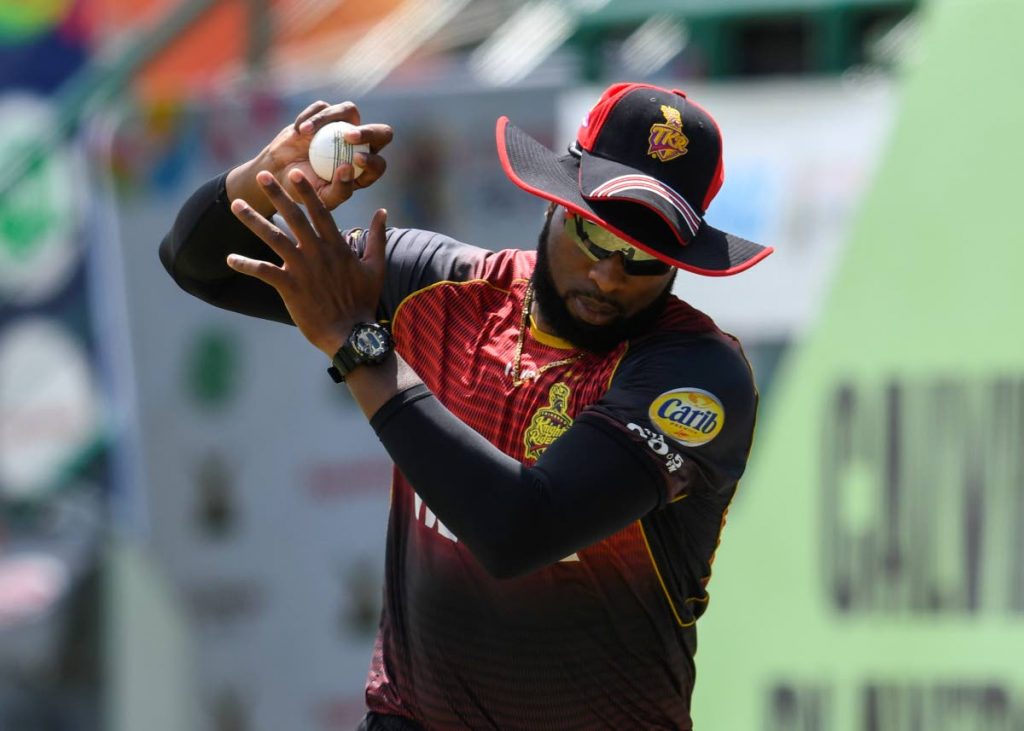 Trinidad and Tobago's Kieron Pollard became the first player in T20 cricket to aggregate 300 wickets and 10,000 runs, on Tuesday, while playing for the Mumbai Indians, in the Indian Premier League match against Punjab Kings, in the United Arab Emirates. 
 - Photo courtesy CPL T20