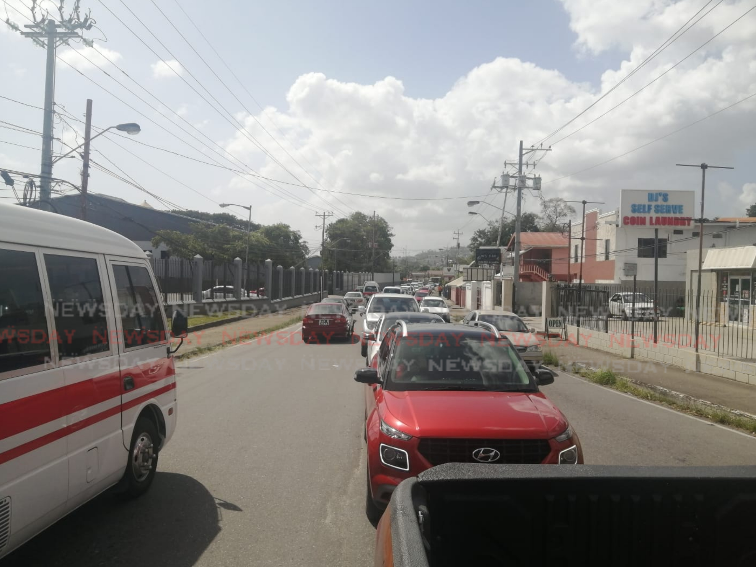 Police deployed to control traffic in power outage - Trinidad and ...