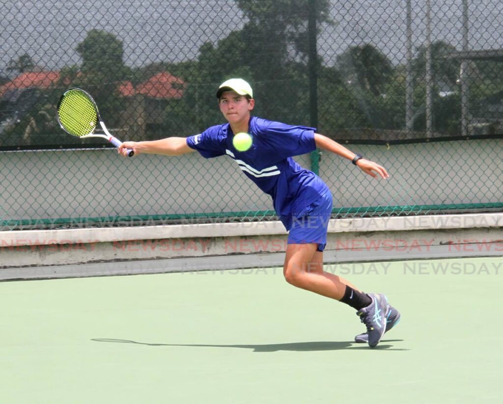 Nicaragua's Francisco Bendana returns a shot to Antigua and Barbuda's Ron Murraine during the Davis Cup, at the National Racquet Centre, in Tacarigua, on Saturday August 6, 2022. - AYANNA KINSALE
