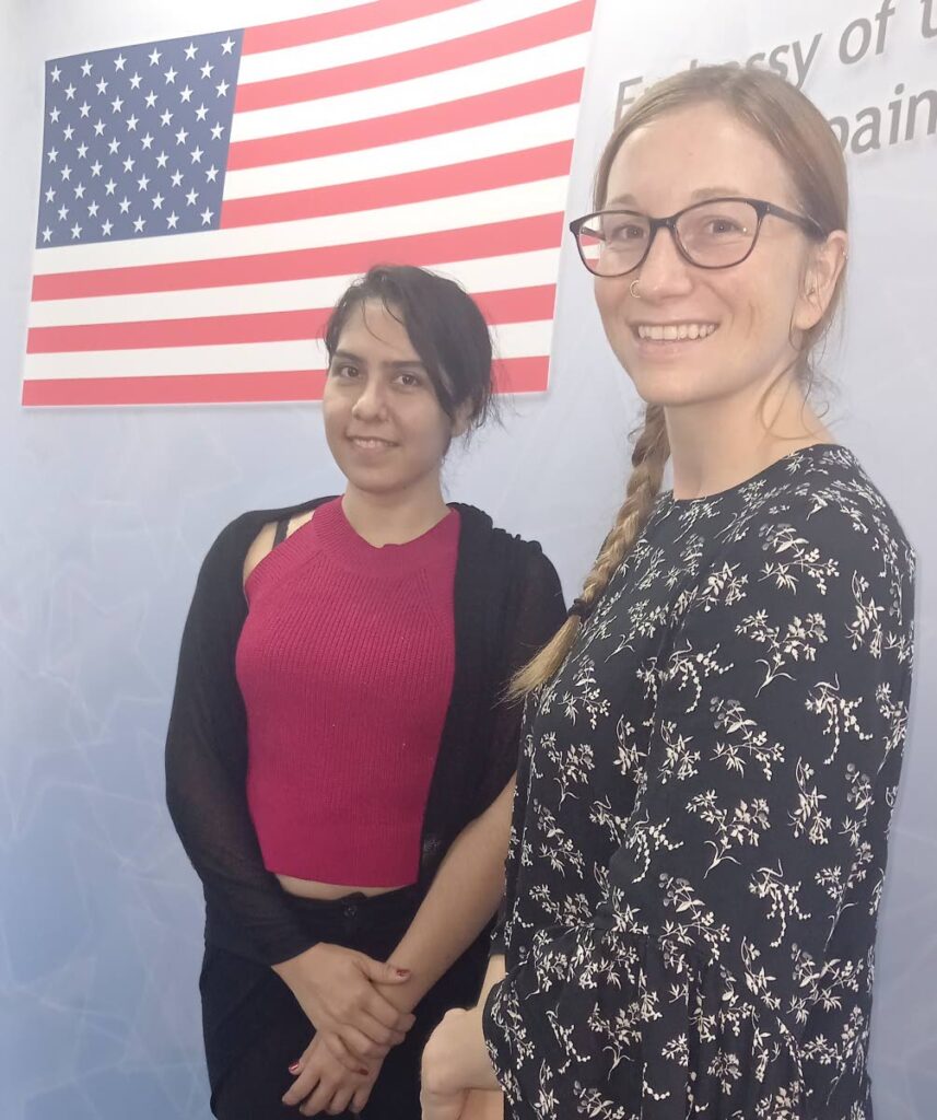 Rose Rodgers, Assistant Public Affairs Officer at the US embassy, right, and Marianmer Gonzalez Ruta. Photo by Grevic Alvarado
