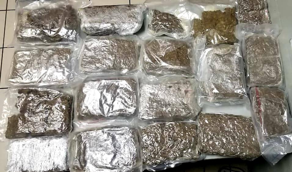 18 packets of marijuana found and seized in a forested area near the Mt D'Or Savannah and the Community Centre, on Thursday afternoon. 
PHOTO COURTESY TTPS - 