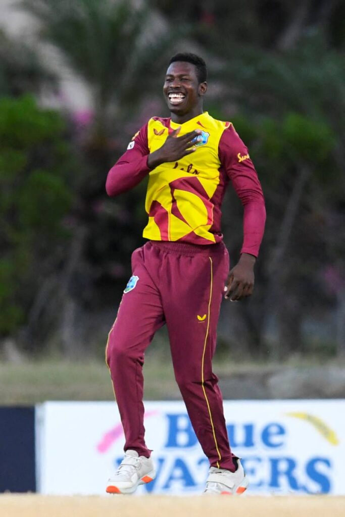 Guyana Harpy Eagles’ Kevin Sinclair grabbed 6/33 in 16.5 overs. - 