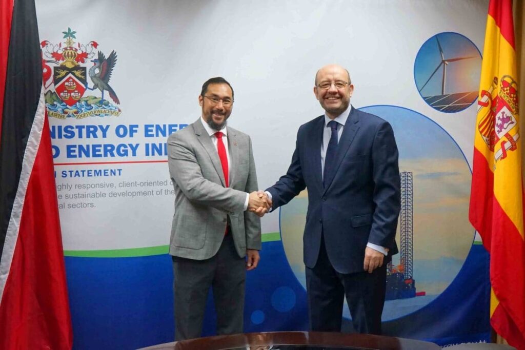 Minister of Energy and Energy Industries Stuart Young and Ambassador of Spain Fernando Nogales.
(Photo courtesy Ministry of Energy) - 