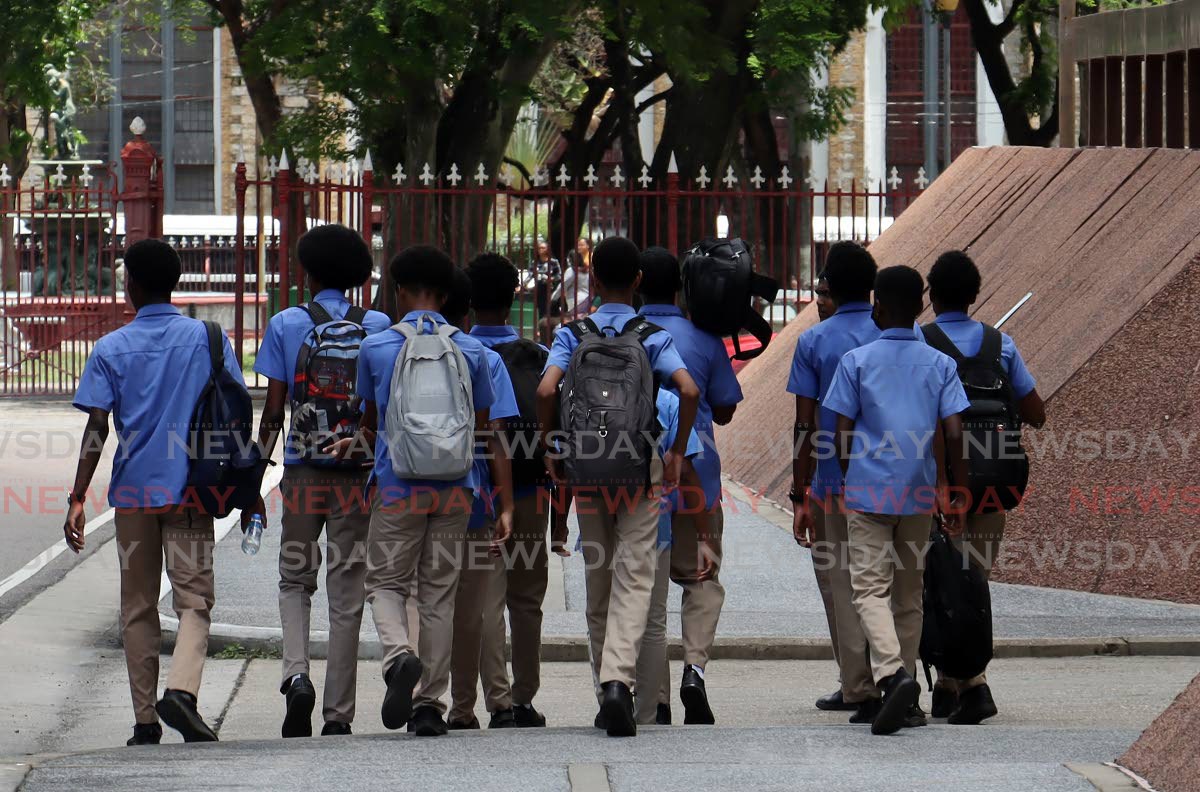 2,400 laptops to be distributed to 94 secondary schools