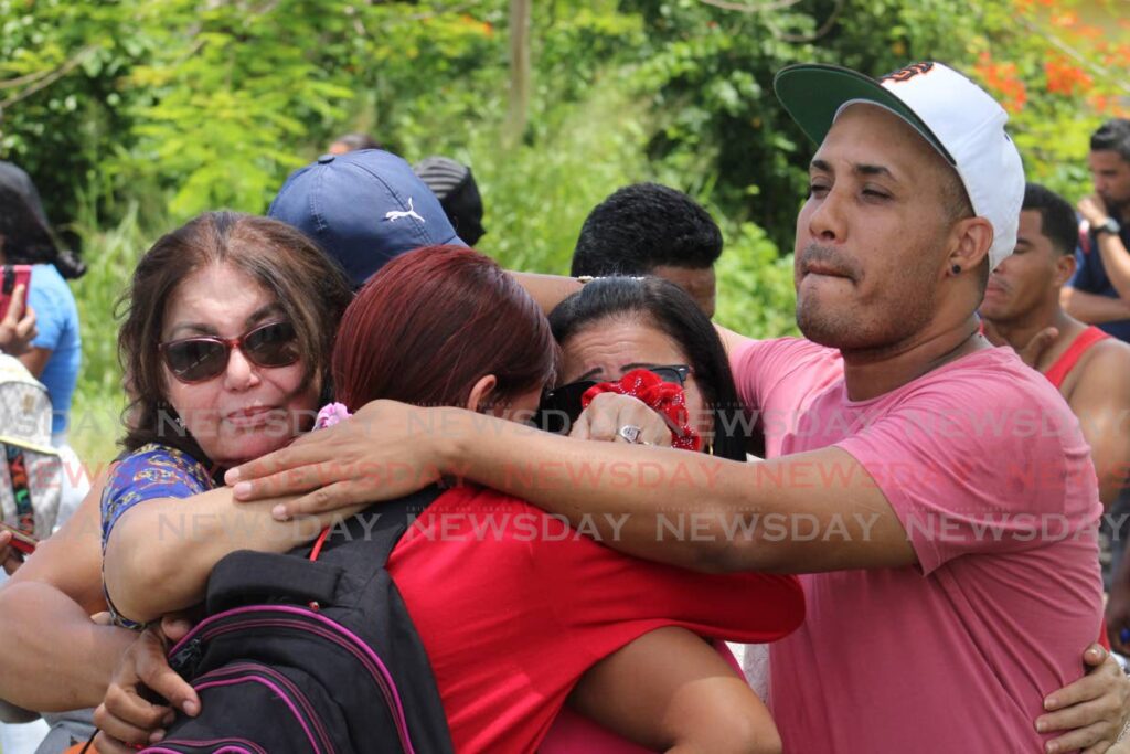 The relatives regretted the deportation of the 97 Venezuelans - Grevic Alvarado