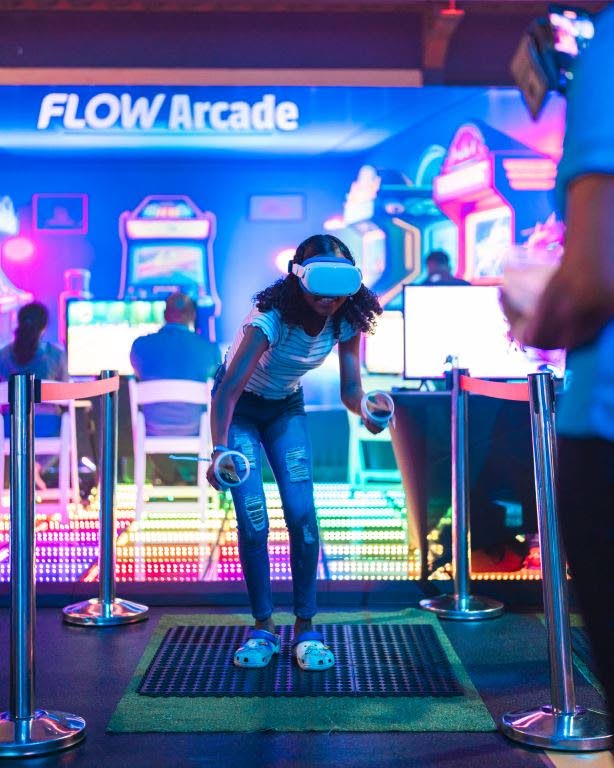 A young visitor experiences virtual reality, using Flow’s streaming internet service.
(Photo courtesy Flow) - 