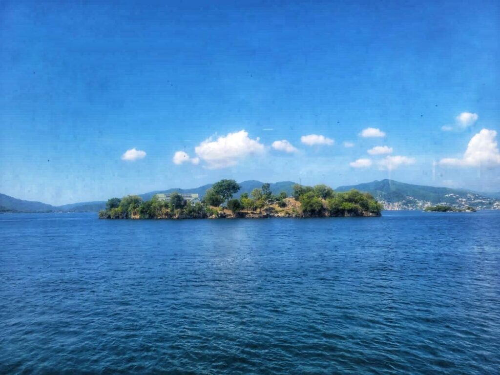 View of Nelson Island from boat. Photo by Sheena De Freitas -  