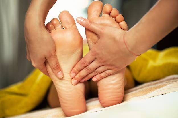 A relaxing foot massage can alleviate heel pain, improve blood flow and loosen tight muscles - 