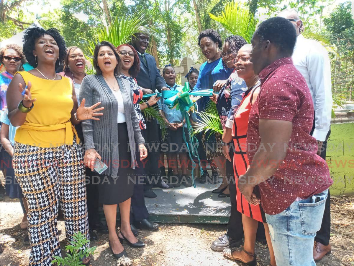 Tobago Boasts Of Country's First Blue Crab Farm - Trinidad And Tobago 