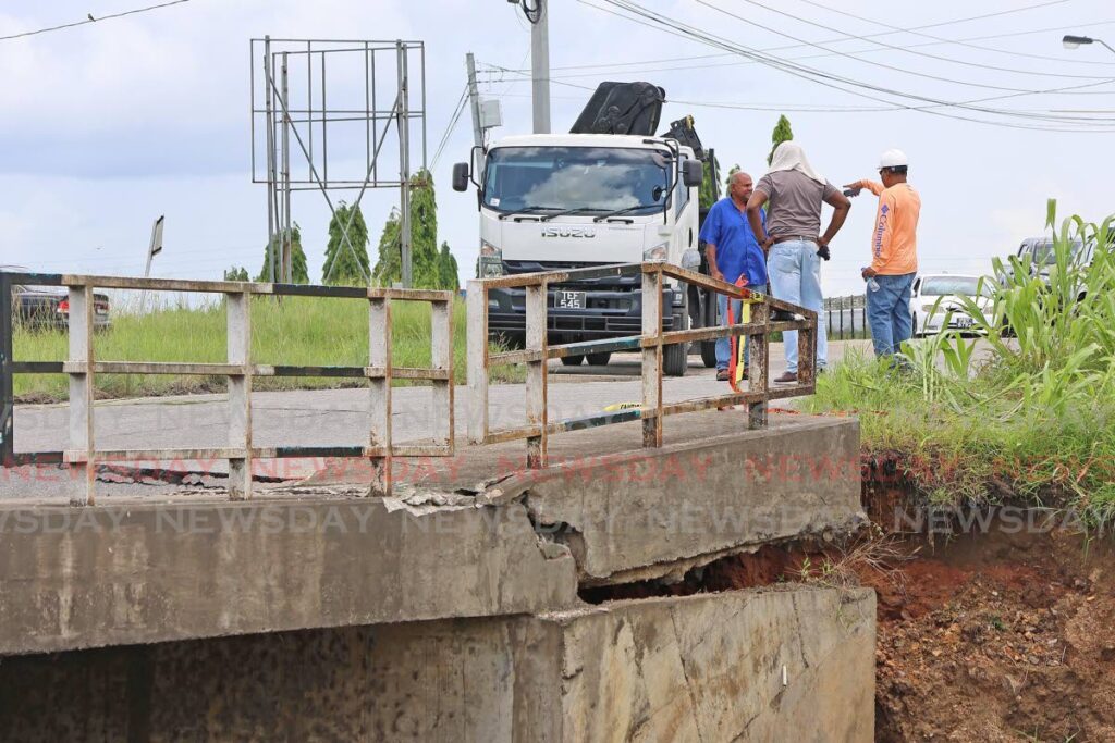 Factory Road, Chaguanas is closed as its bridge began to collapse on Friday. - Photo by Lincoln Holder 