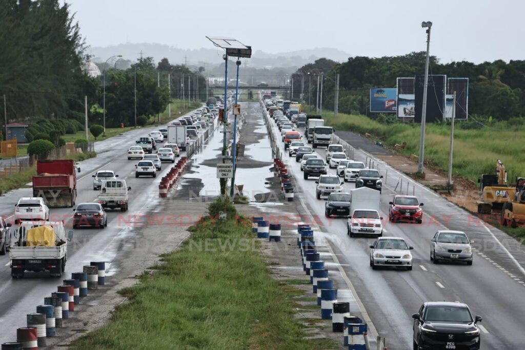 Traffic crawls along the Solomon Hochoy Highway near Chase Village, Chaguanas, owing to incomplete roadworks. - File photo by Lincoln Holder 