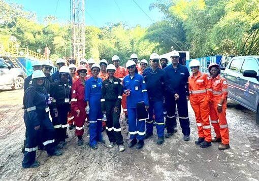 Students of Anton de Kom University of Suriname at Summit Energy Services Ltd Rig 10 at the Coora-2 Block. - 